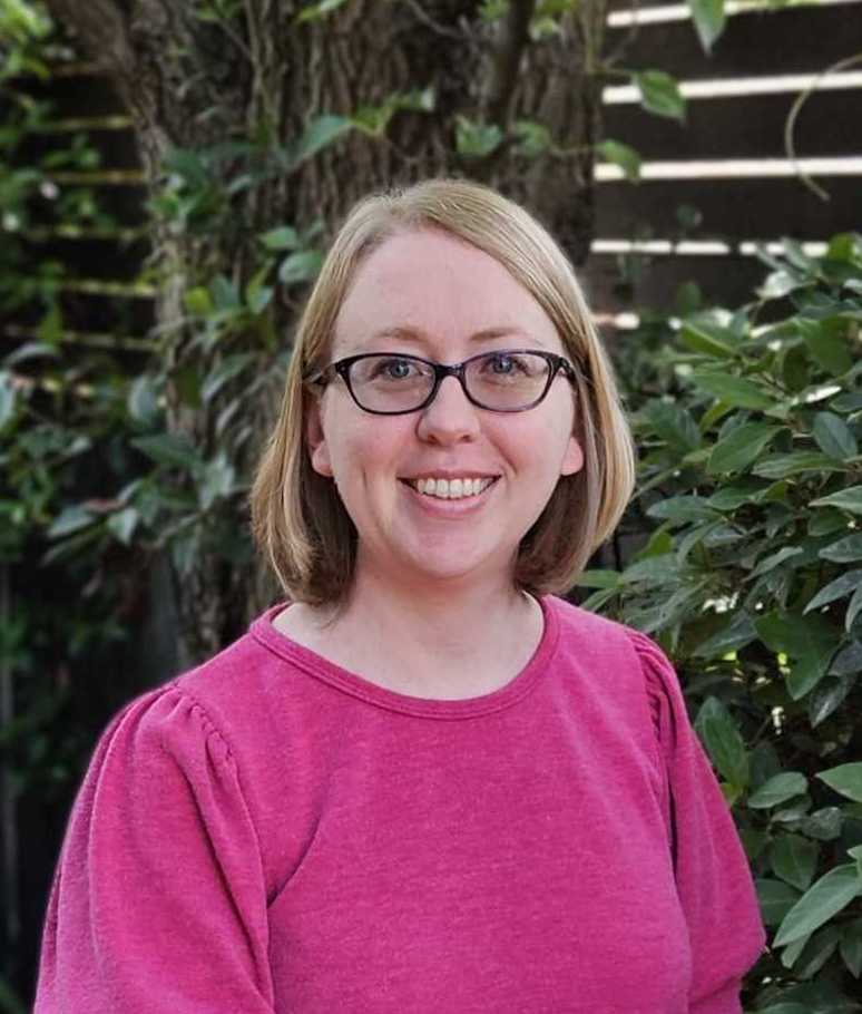 Dr Nikole (Nikki) Nielsen